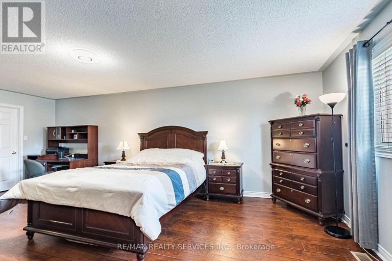 151 FAIRHILL AVENUE, Brampton (Fletcher's Meadow), Ontario, L7A2J4