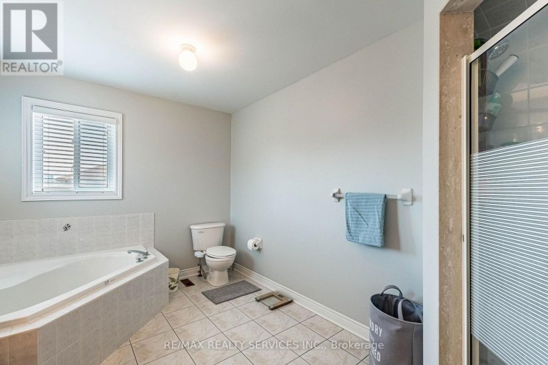 151 FAIRHILL AVENUE, Brampton (Fletcher's Meadow), Ontario, L7A2J4
