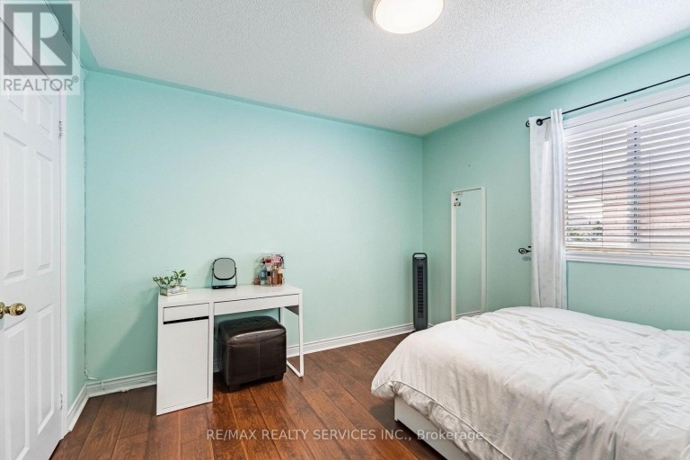 151 FAIRHILL AVENUE, Brampton (Fletcher's Meadow), Ontario, L7A2J4