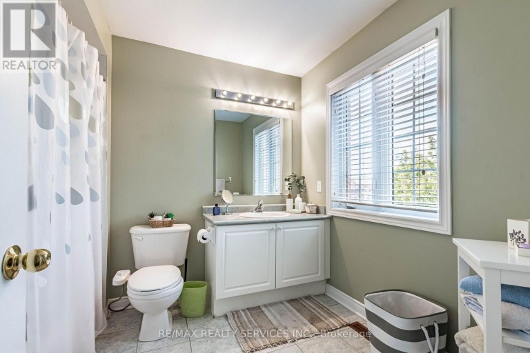 151 FAIRHILL AVENUE, Brampton (Fletcher's Meadow), Ontario, L7A2J4