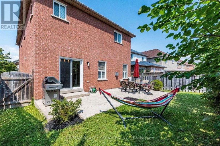 151 FAIRHILL AVENUE, Brampton (Fletcher's Meadow), Ontario, L7A2J4