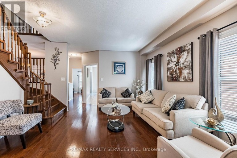151 FAIRHILL AVENUE, Brampton (Fletcher's Meadow), Ontario, L7A2J4