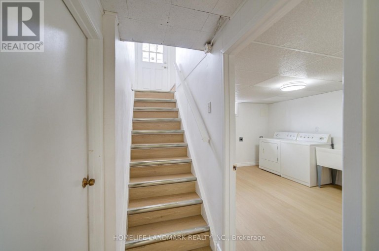 95 JACOBSON AVENUE, St. Catharines (Glendale/Glenridge), Ontario, L2T3A4