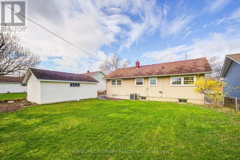 95 JACOBSON AVENUE, St. Catharines (Glendale/Glenridge), Ontario, L2T3A4