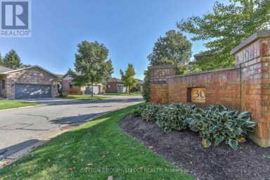 32 - 30 DOON DRIVE London North (North G) Ontario photo 1