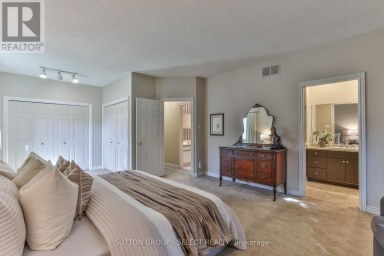 32 - 30 DOON DRIVE London North (North G) Ontario photo 24