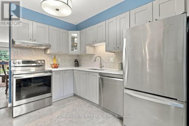 46 - 110 DEVERON CRESCENT London South (South T) Ontario photo 16