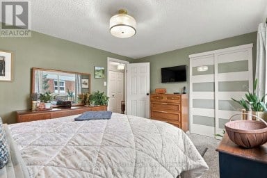 46 - 110 DEVERON CRESCENT London South (South T) Ontario photo 25