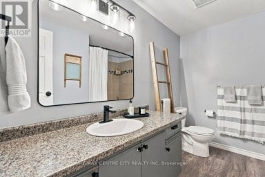 46 - 110 DEVERON CRESCENT London South (South T) Ontario photo 30