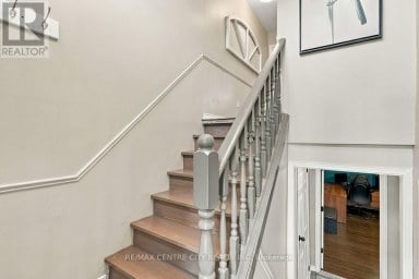 46 - 110 DEVERON CRESCENT London South (South T) Ontario photo 32