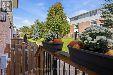 46 - 110 DEVERON CRESCENT London South (South T) Ontario photo 41