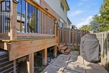 46 - 110 DEVERON CRESCENT London South (South T) Ontario photo 43