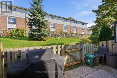 46 - 110 DEVERON CRESCENT London South (South T) Ontario photo 46