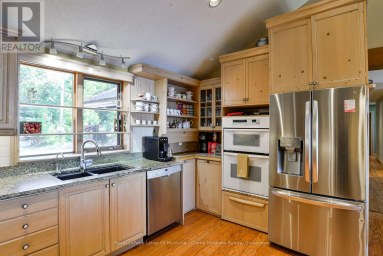 1 - 2839 SOUTHWOOD ROAD Gravenhurst (Wood (Gravenhurst)) Ontario photo 12