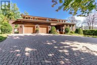 136 WALLIS DRIVE, Peterborough (Monaghan Ward 2), Ontario