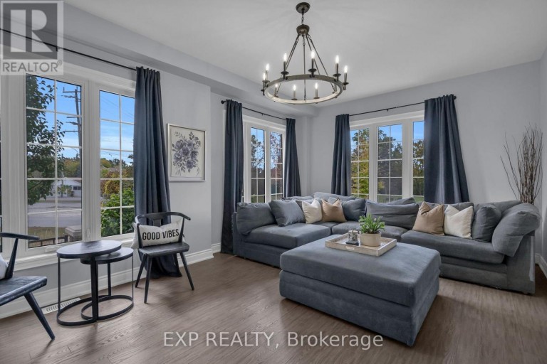 10 VITA STEPHANIE COURT, Georgina (Sutton & Jackson's Point), Ontario, L0E1R0