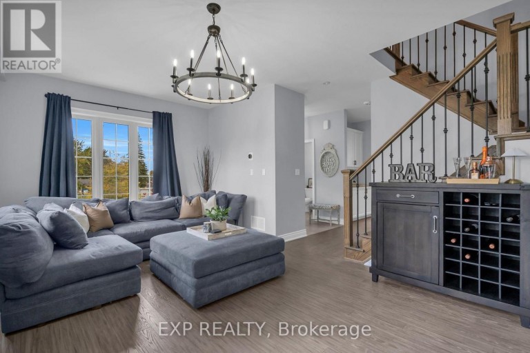 10 VITA STEPHANIE COURT, Georgina (Sutton & Jackson's Point), Ontario, L0E1R0