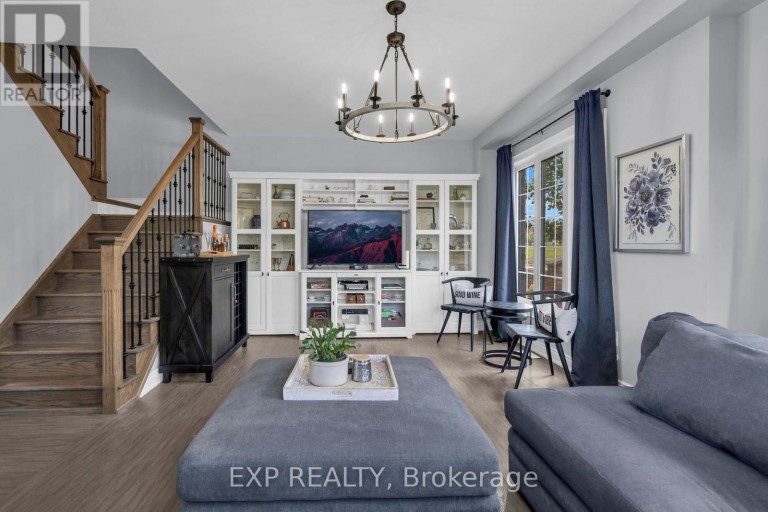 10 VITA STEPHANIE COURT, Georgina (Sutton & Jackson's Point), Ontario, L0E1R0