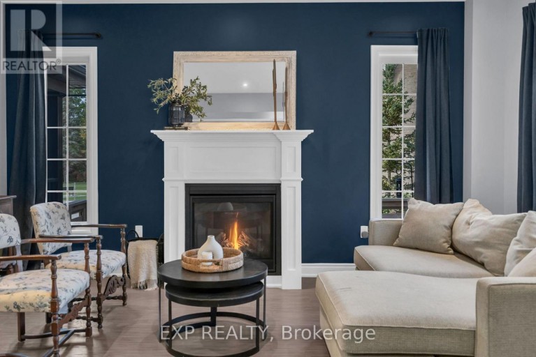 10 VITA STEPHANIE COURT, Georgina (Sutton & Jackson's Point), Ontario, L0E1R0