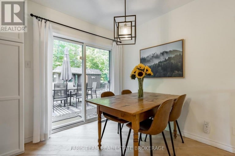 55 DAVENPORT DRIVE, Springwater (Hillsdale), Ontario, L0L1V0