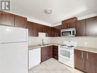 6 - 75 PRINCE WILLIAM WAY Barrie (Innis-Shore) Ontario photo 10