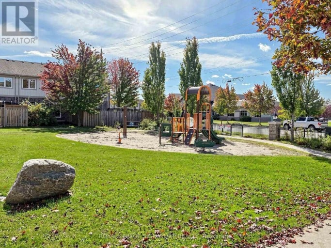 6 - 75 PRINCE WILLIAM WAY, Barrie (Innis-Shore), Ontario, L4M0A1