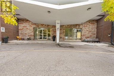 305 - 785 BROWNS LINE Toronto (Alderwood) Ontario photo 1