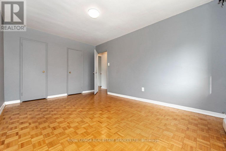 305 - 785 BROWNS LINE, Toronto (Alderwood), Ontario, M8W3V8