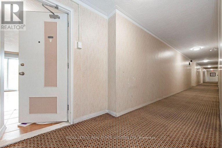 305 - 785 BROWNS LINE, Toronto (Alderwood), Ontario, M8W3V8
