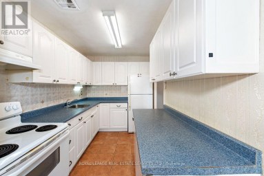 305 - 785 BROWNS LINE Toronto (Alderwood) Ontario photo 7