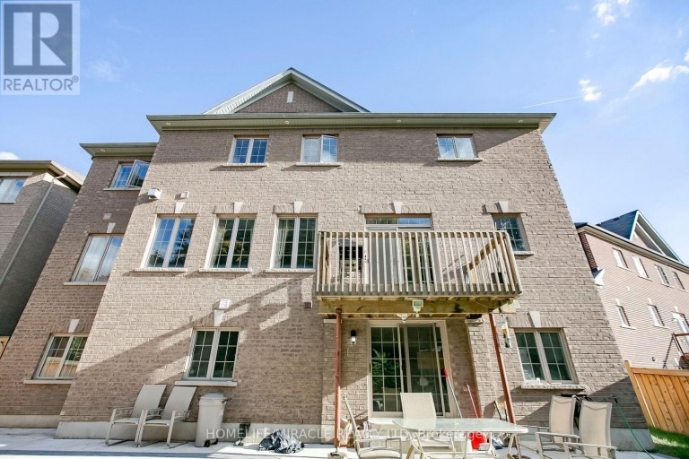 30 BROOKWATER CRESCENT, Caledon, Ontario, L7C4A4