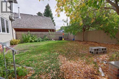 2822 6A Avenue S Lethbridge Alberta photo 32