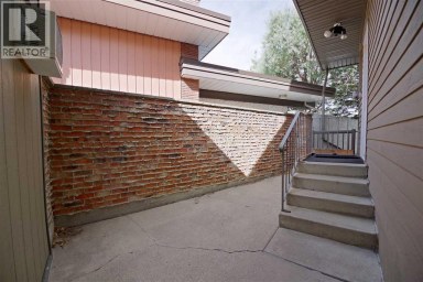 2822 6A Avenue S Lethbridge Alberta photo 35