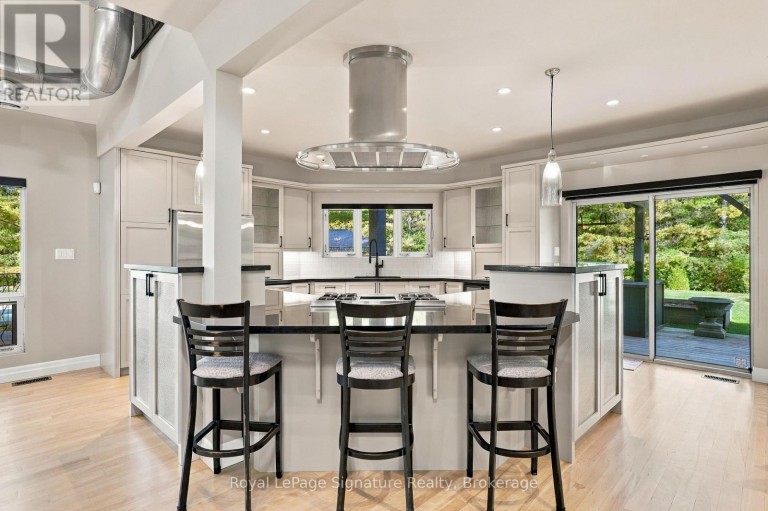 21 TRAILS END, Collingwood, Ontario, L9Y5B1