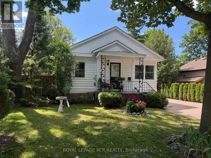 82 MILL STREET, Richmond Hill (Mill Pond), Ontario, L4C4A7