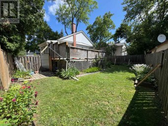 82 MILL STREET Richmond Hill (Mill Pond) Ontario photo 14