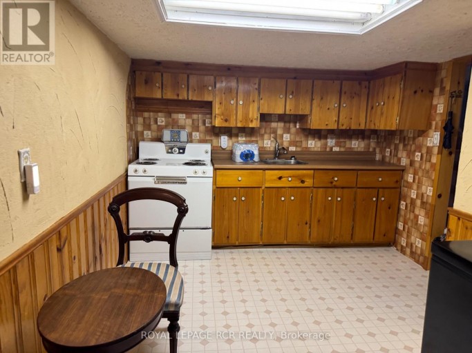 82 MILL STREET, Richmond Hill (Mill Pond), Ontario, L4C4A7