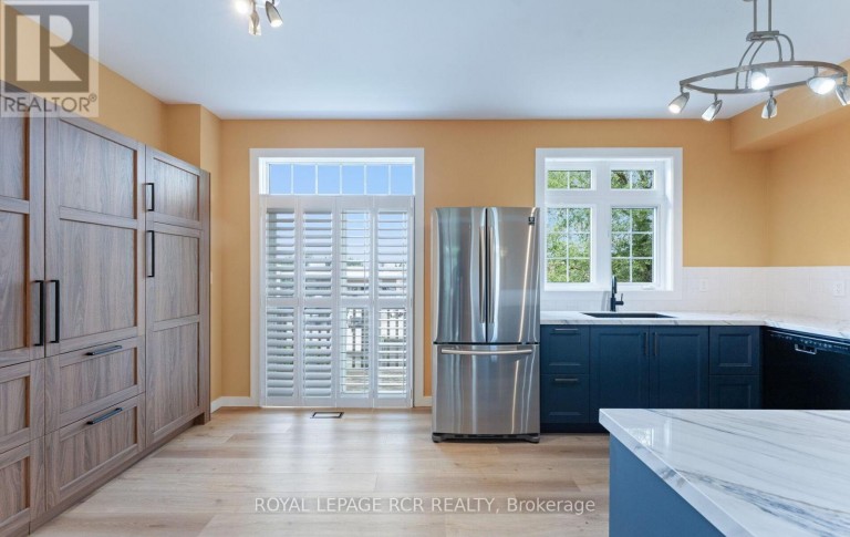 78 BURGON PLACE, Aurora (Aurora Village), Ontario, L4G7Y2