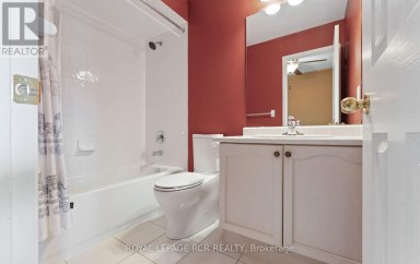 78 BURGON PLACE Aurora (Aurora Village) Ontario photo 24