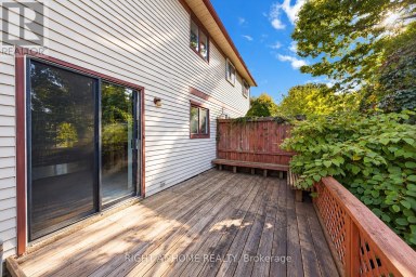 51 MAPLESTONE AVENUE Sarnia Ontario photo 27