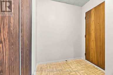 51 MAPLESTONE AVENUE Sarnia Ontario photo 4