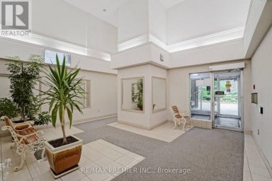 345 - 4005 DON MILLS ROAD Toronto (Hillcrest Village) Ontario photo 5