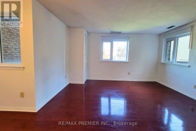 345 - 4005 DON MILLS ROAD Toronto (Hillcrest Village) Ontario photo 7