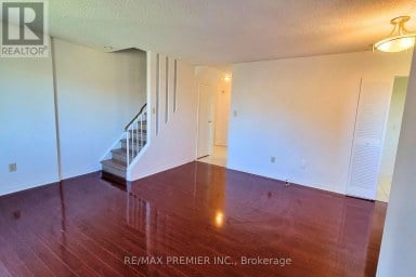 345 - 4005 DON MILLS ROAD Toronto (Hillcrest Village) Ontario photo 8