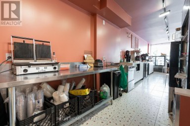 689 ST CLAIR AVENUE W Toronto (Wychwood) Ontario photo 3