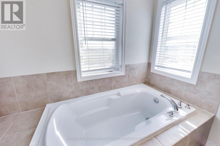 2 FRANK DAVIS STREET, Markham (Cornell), Ontario, L6B0V9