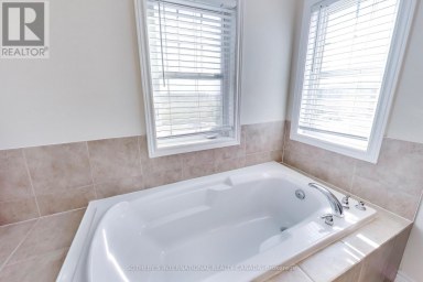 2 FRANK DAVIS STREET Markham (Cornell) Ontario photo 23