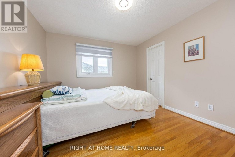 27 ADDISON STREET, Richmond Hill (North Richvale), Ontario, L4C9N1