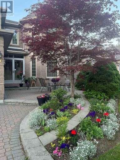 27 ADDISON STREET, Richmond Hill (North Richvale), Ontario, L4C9N1