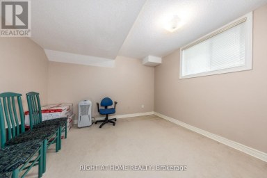 27 ADDISON STREET Richmond Hill (North Richvale) Ontario photo 44